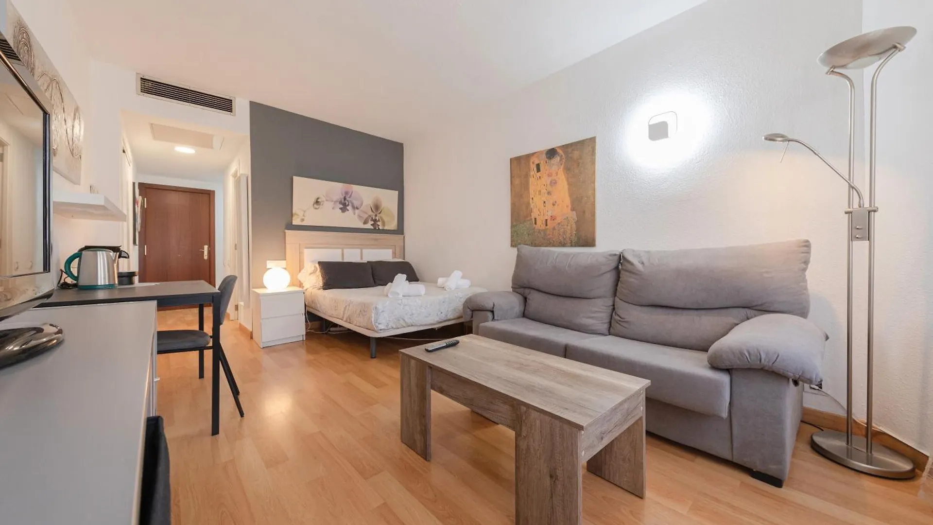 Chick Apartment Seville Spain