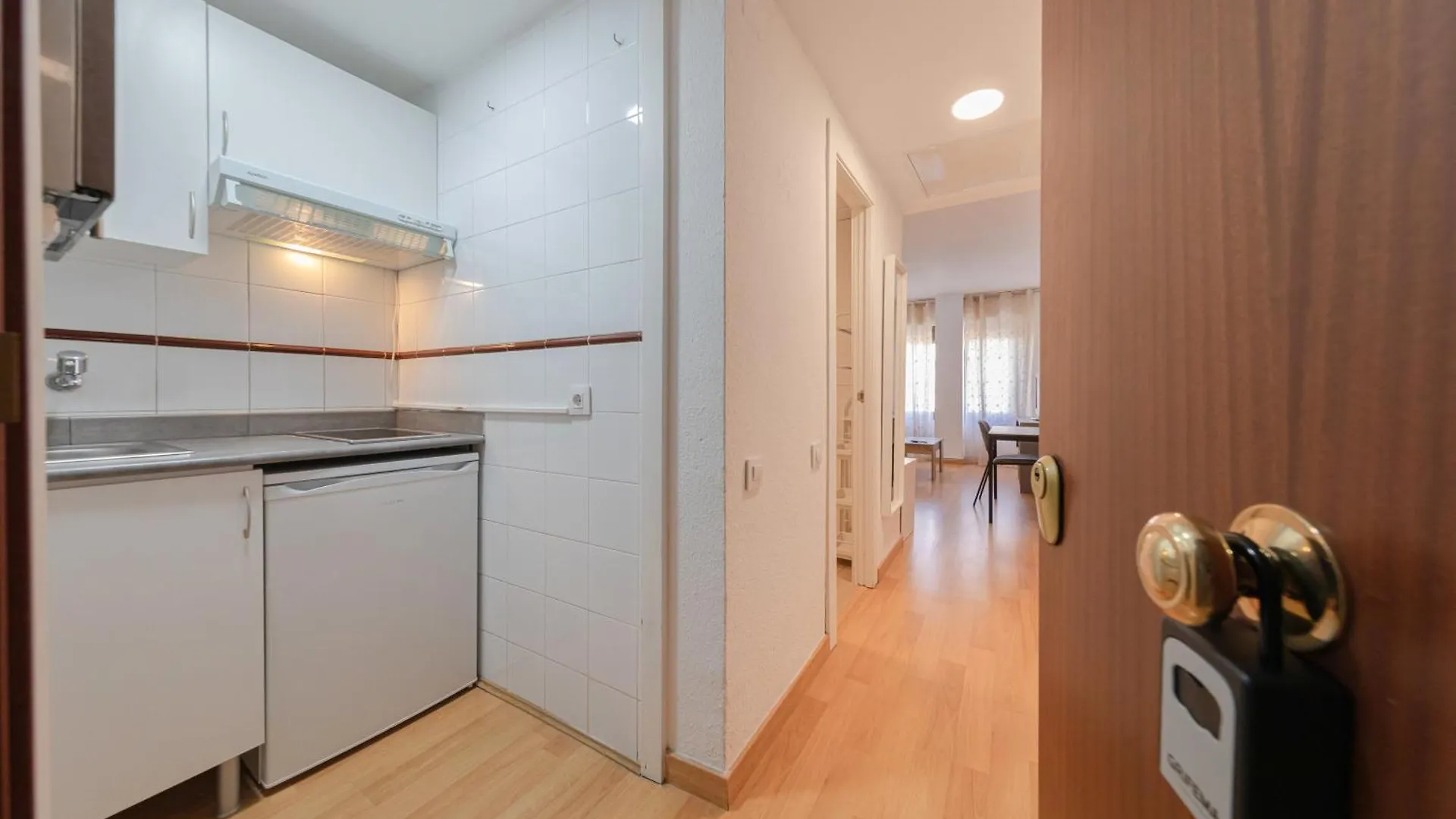 Chick Apartment Seville 0*,